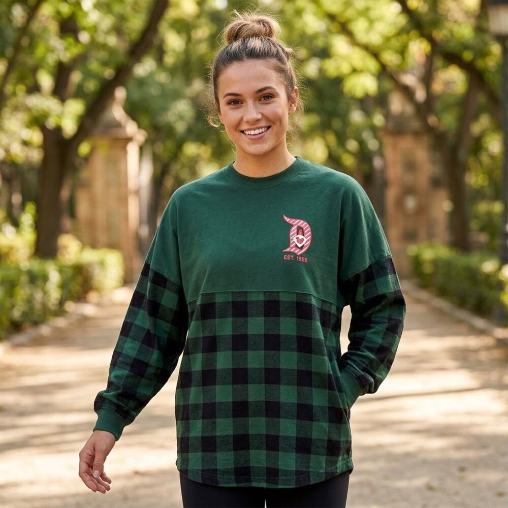 Disney Spirit Jersey Green Black Candy Cane Disneyland Resort Spell Out XS